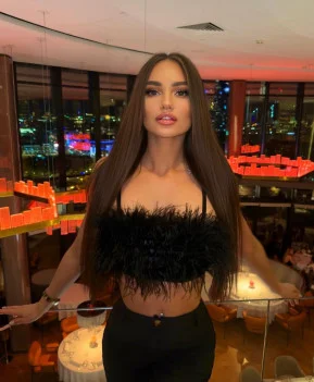 I am a russian escort girl looking for a sexy date